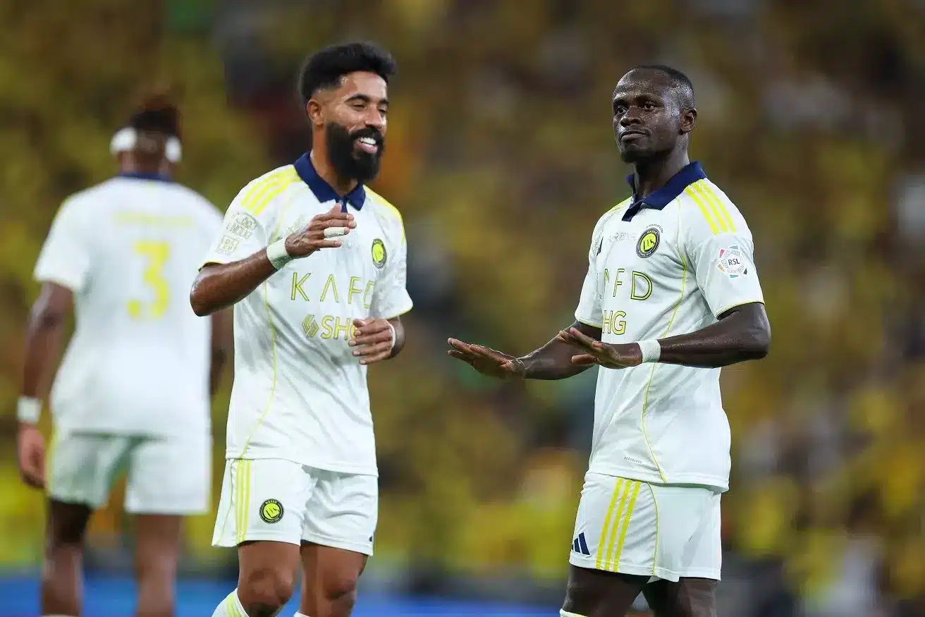 مانى يقترب من لقب الدوري مع هدفه الـ 37