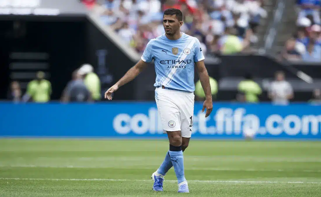 ريال مدريد يخطط بدائل رودري إذا فشلت الصفقة